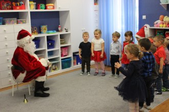 Wizyta Świętego Mikołaja w grupie 1
