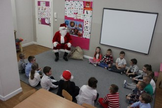 Wizyta Świętego Mikołaja w grupie 5