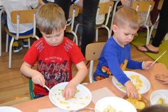 Świtowy dzień gofra w grupie 1, 2 i 3