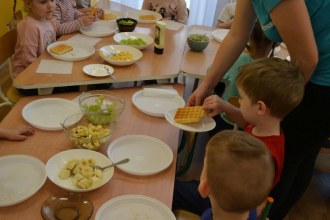 Świtowy dzień gofra w grupie 1, 2 i 3