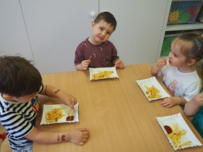 SKĄD SIĘ BIORĄ FRYTKI ZAJĘCIA W MALUSZKACH