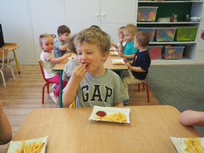 SKĄD SIĘ BIORĄ FRYTKI ZAJĘCIA W MALUSZKACH