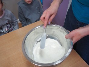 ZERÓWKA PIECZE WIELKANOCNE CIASTO