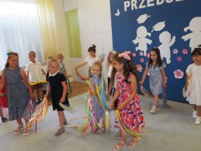 ZAKOŃCZENIE ROKU PRZEDSZKOLNEGO W GR P. OLI