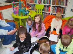 BIBLIOTERAPIA- SPOTKANIE Z PANIĄ ILUSTRATORKĄ