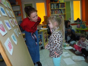 BIBLIOTERAPIA- SPOTKANIE Z PANIĄ ILUSTRATORKĄ